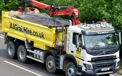 How Many Tonnes Can a Grab Lorry Move?